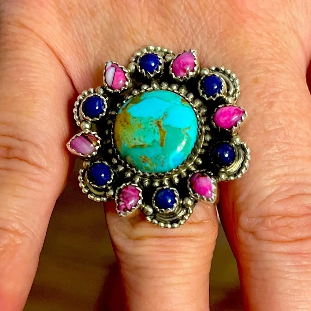 Turquoise and Sterling Silver Ring - Picture 1 of 8